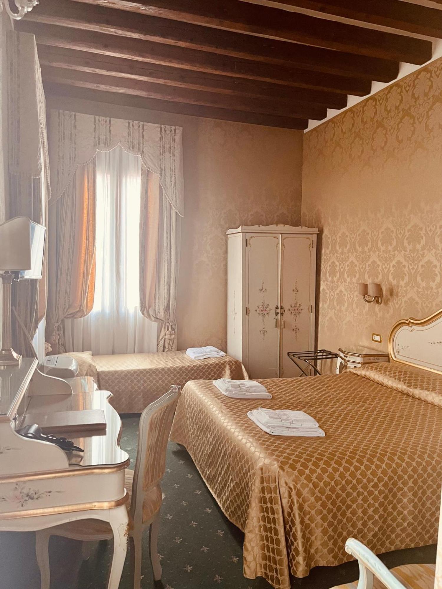 Locanda Correr Венеція Екстер'єр фото